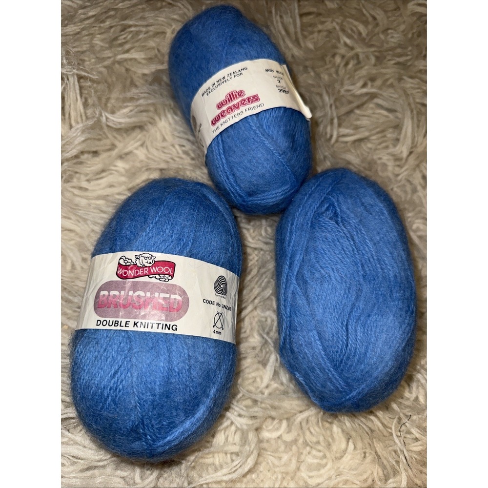 Wonderwool Brushed Double Knitting Yarn Willie Weavers